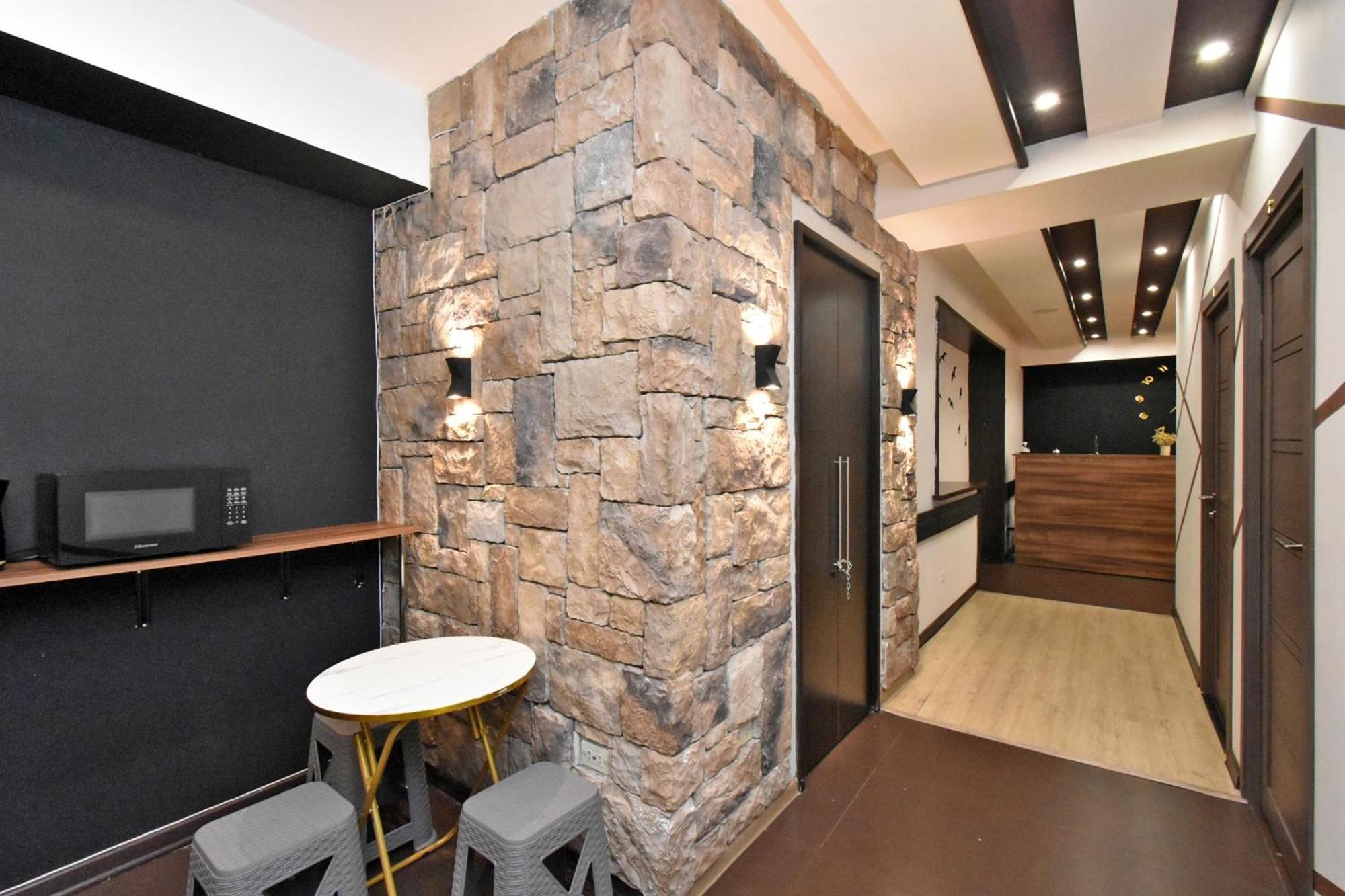 Luna Guest House Ереван Экстерьер фото